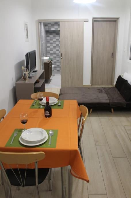 Ranias'S House 2 Apartment Piraeus Exterior photo